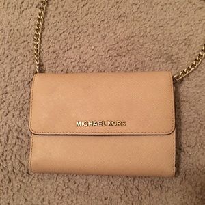 Crossbody purse